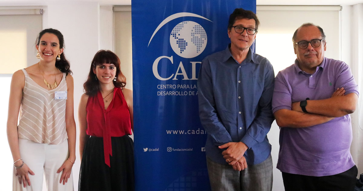 María Victoria Maineri, Natalie Southwick, Fernando Ruiz y Ricardo Uceda María Victoria Maineri, Natalie Southwick, Fernando Ruiz y Ricardo Uceda